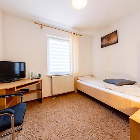 Pension & Gaststaette Zur Salzgrube Sondershausen Buitenkant foto