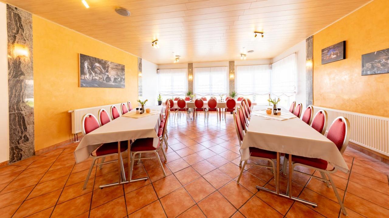 Pension & Gaststaette Zur Salzgrube Sondershausen Buitenkant foto
