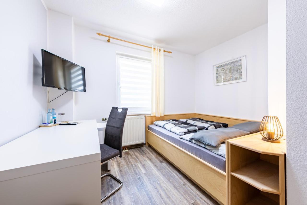 Pension & Gaststaette Zur Salzgrube Sondershausen Buitenkant foto